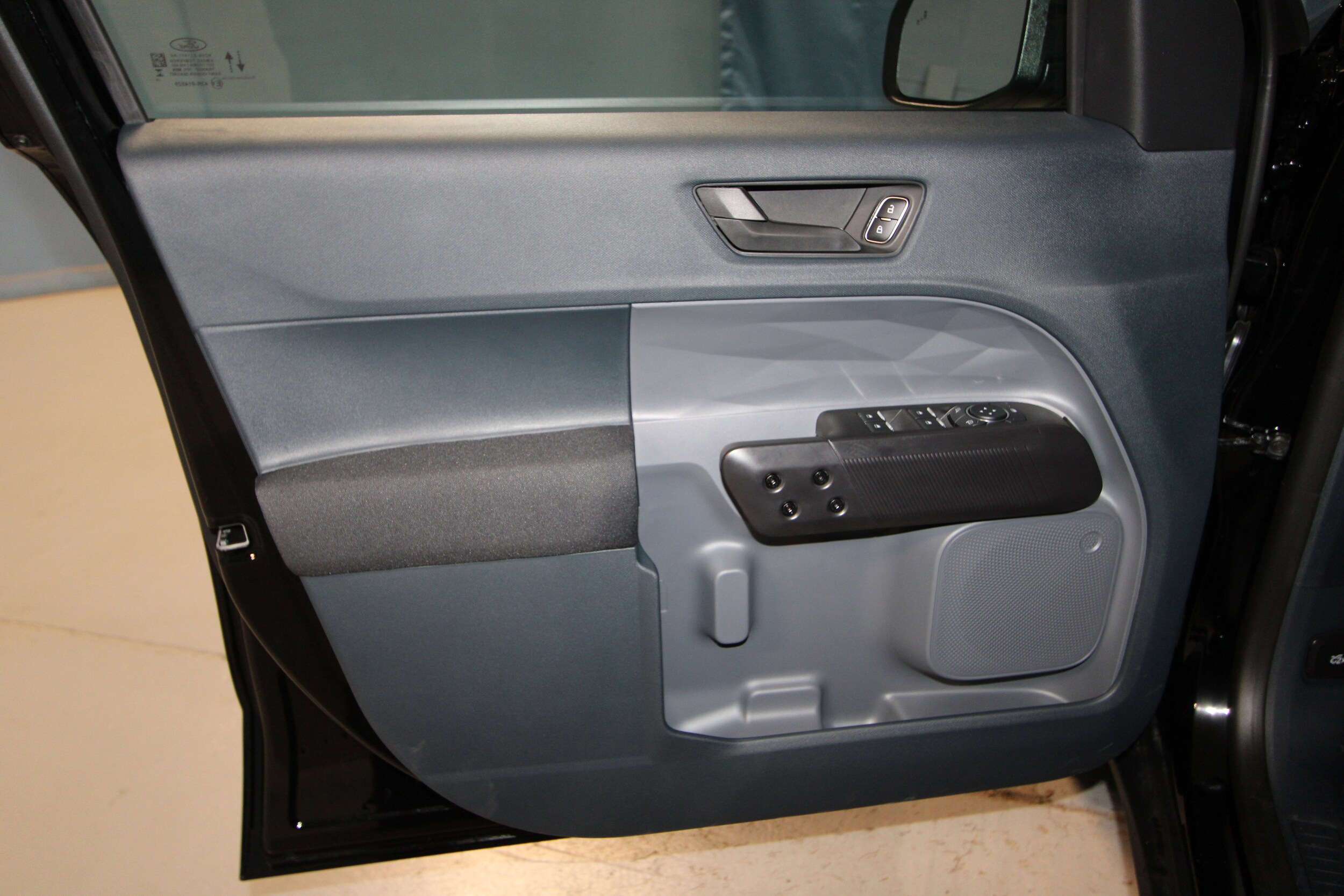 2025 Ford Maverick XL photo 4