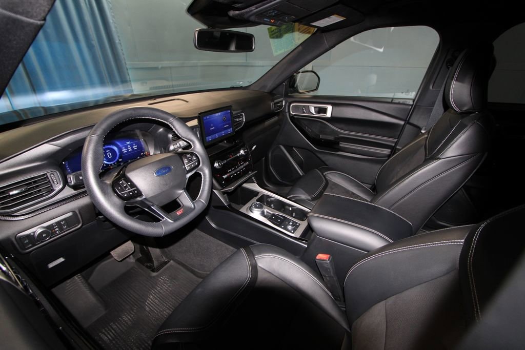 Used 2022 Ford Explorer ST with VIN 1FM5K8GCXNGB51761 for sale in Evansville, IN