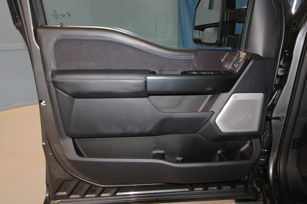 New 2026 Ford F-250 Platinum Truck Crew Cab
