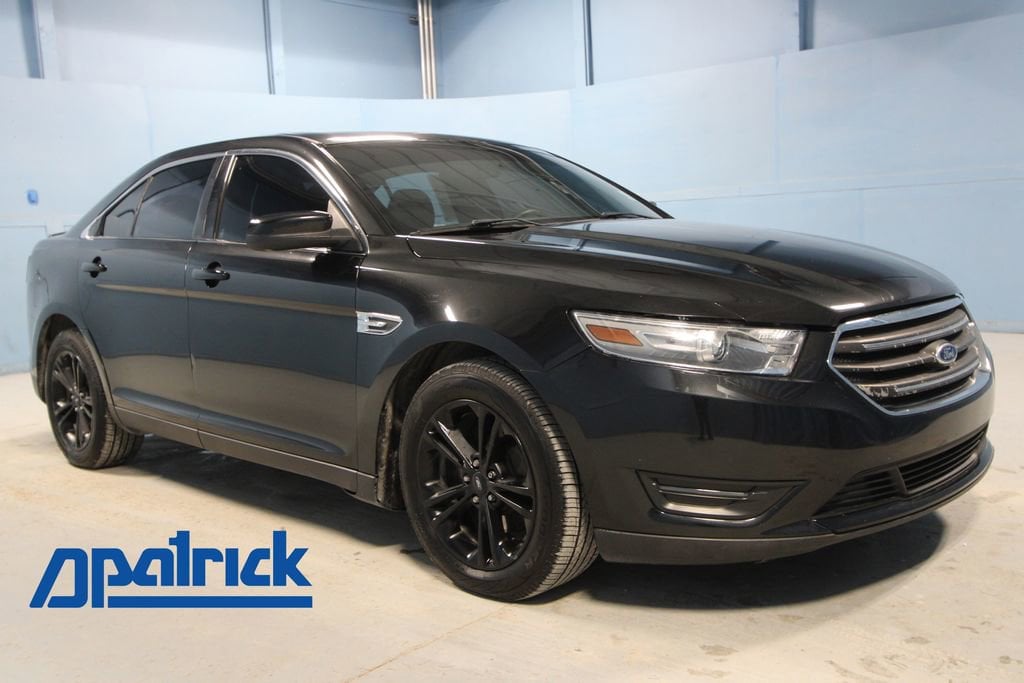 2014 Ford Taurus SEL's photo