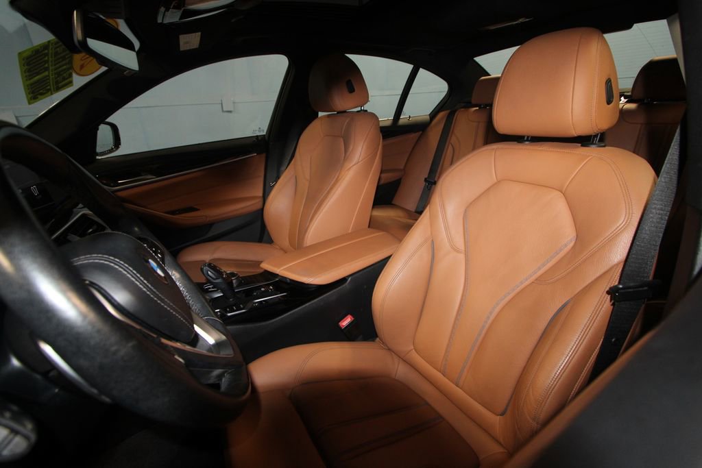2021 Bmw 540i Sedan photo 3