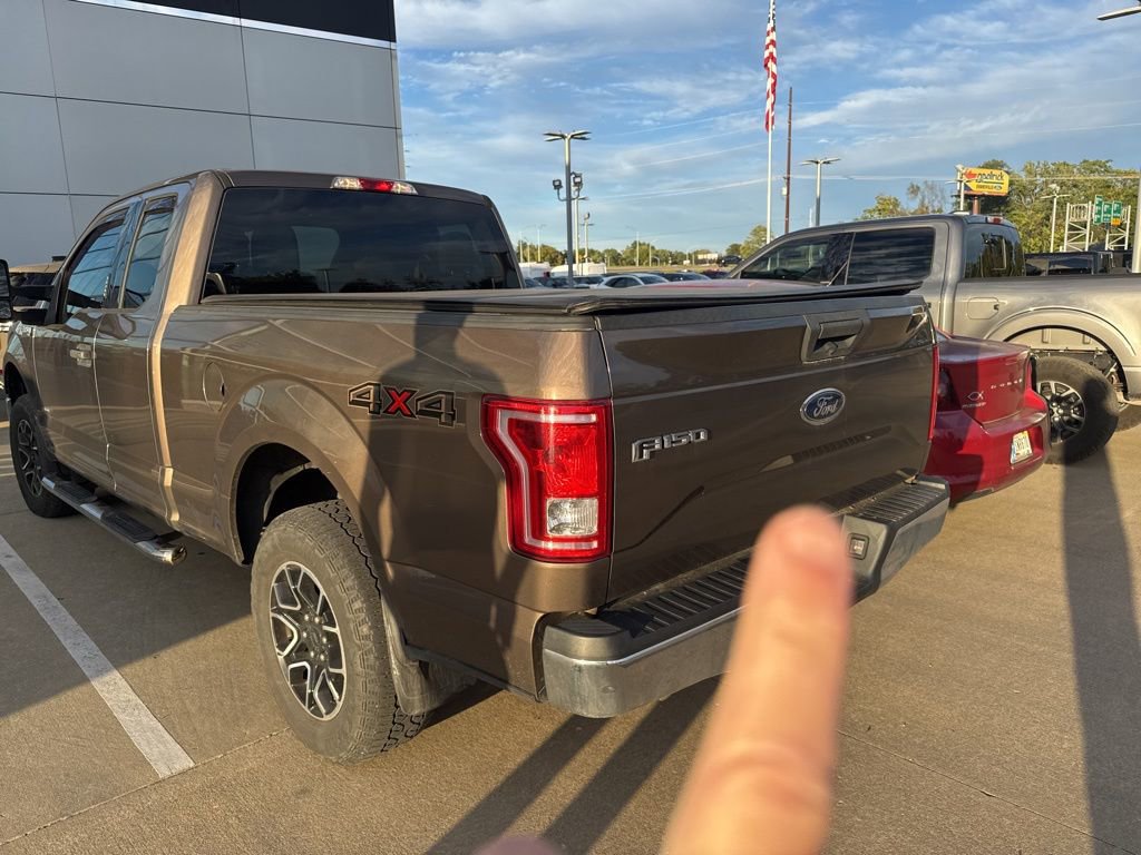 2016 Ford F-150 XLT photo 2
