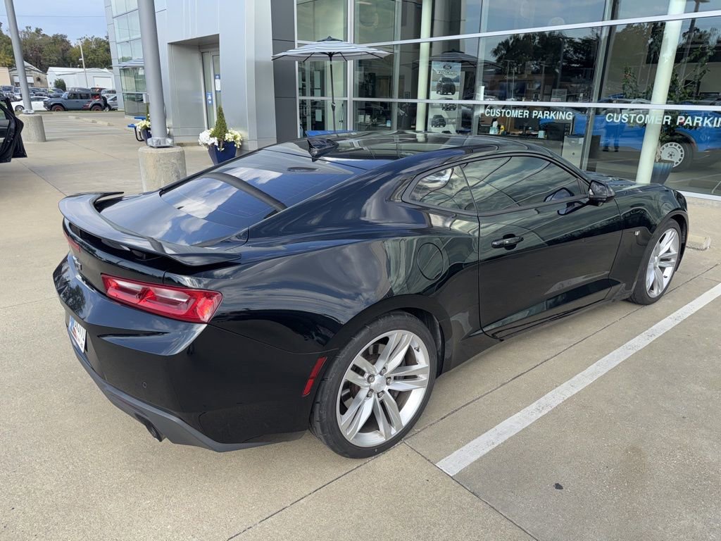 2018 Chevrolet Camaro SS Coupe photo 2