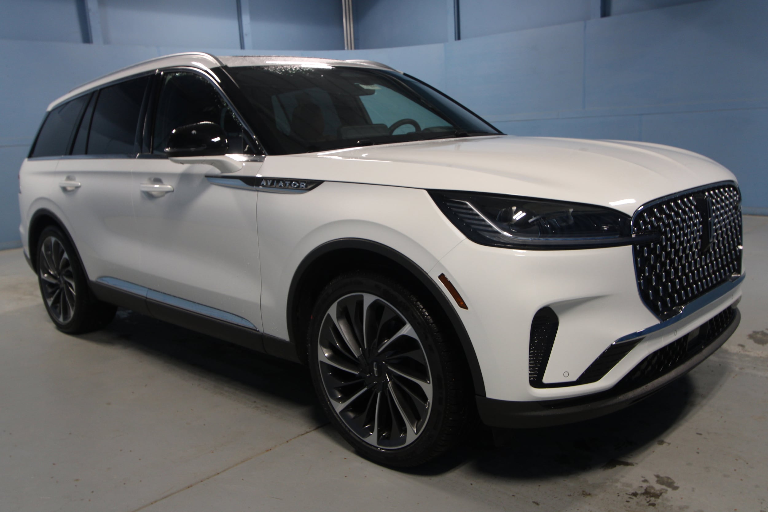 2026 Lincoln Aviator Reserve AWD's photo