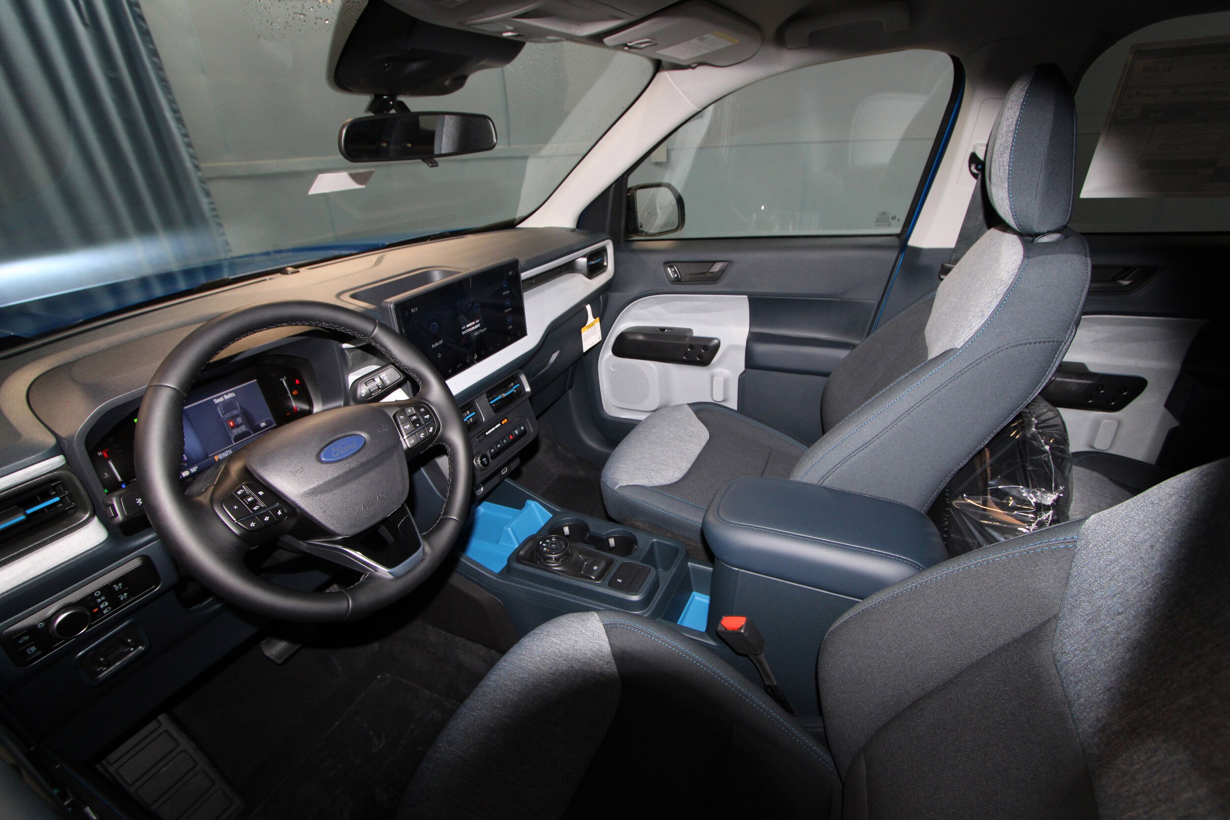 2025 Ford Maverick XLT photo 2