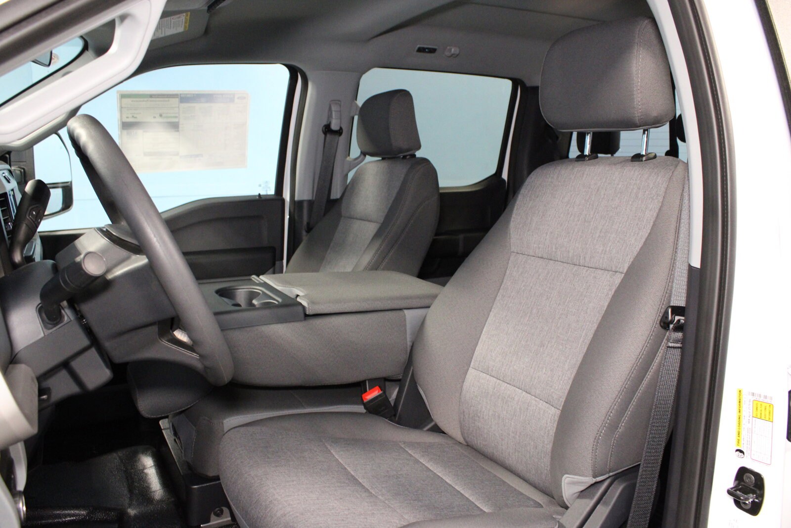 2025 Ford F-250 XL photo 3