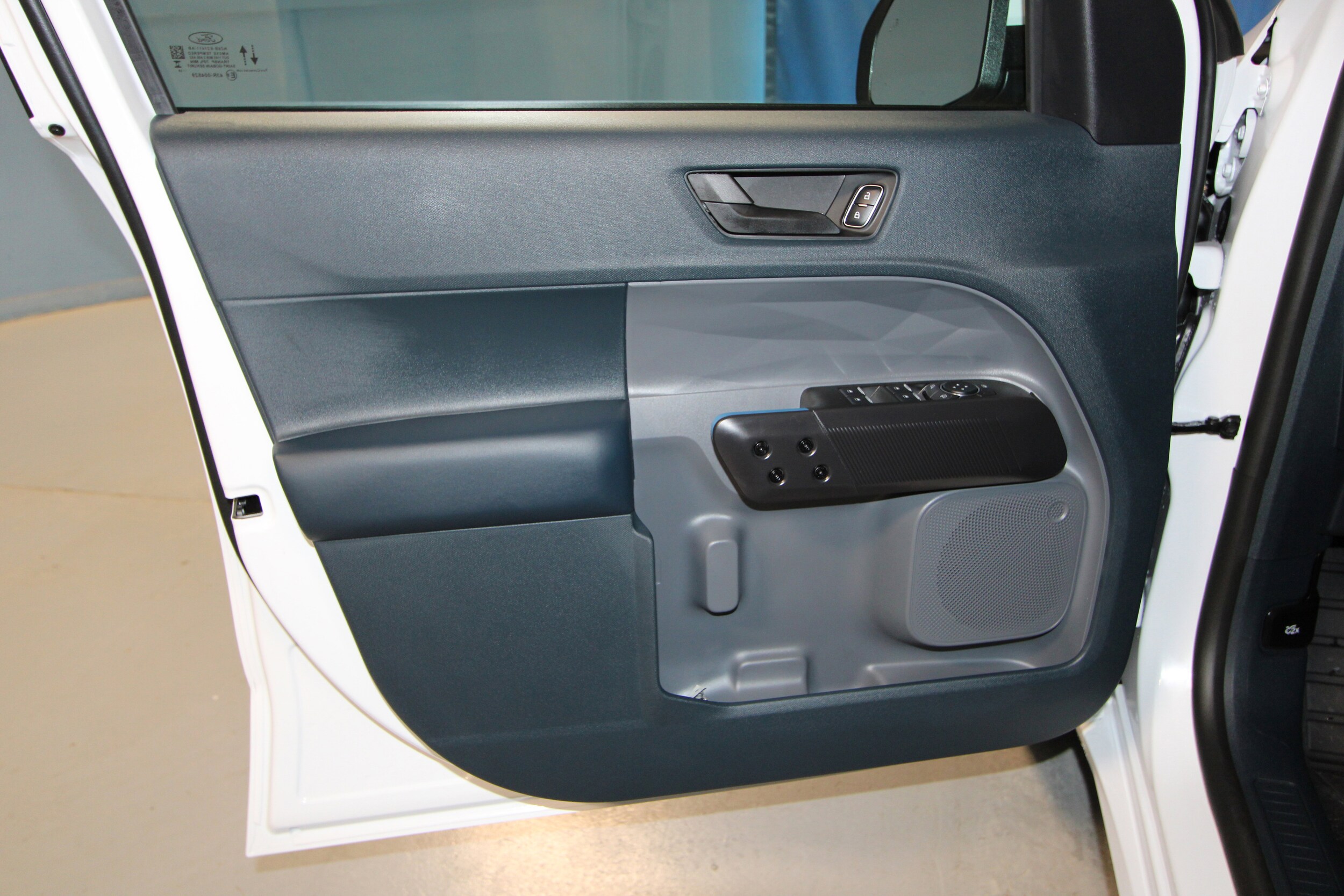 2025 Ford Maverick photo 4