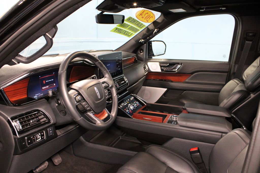 Used 2024 Lincoln Navigator Reserve with VIN 5LMJJ2LG3REL12103 for sale in Evansville, IN