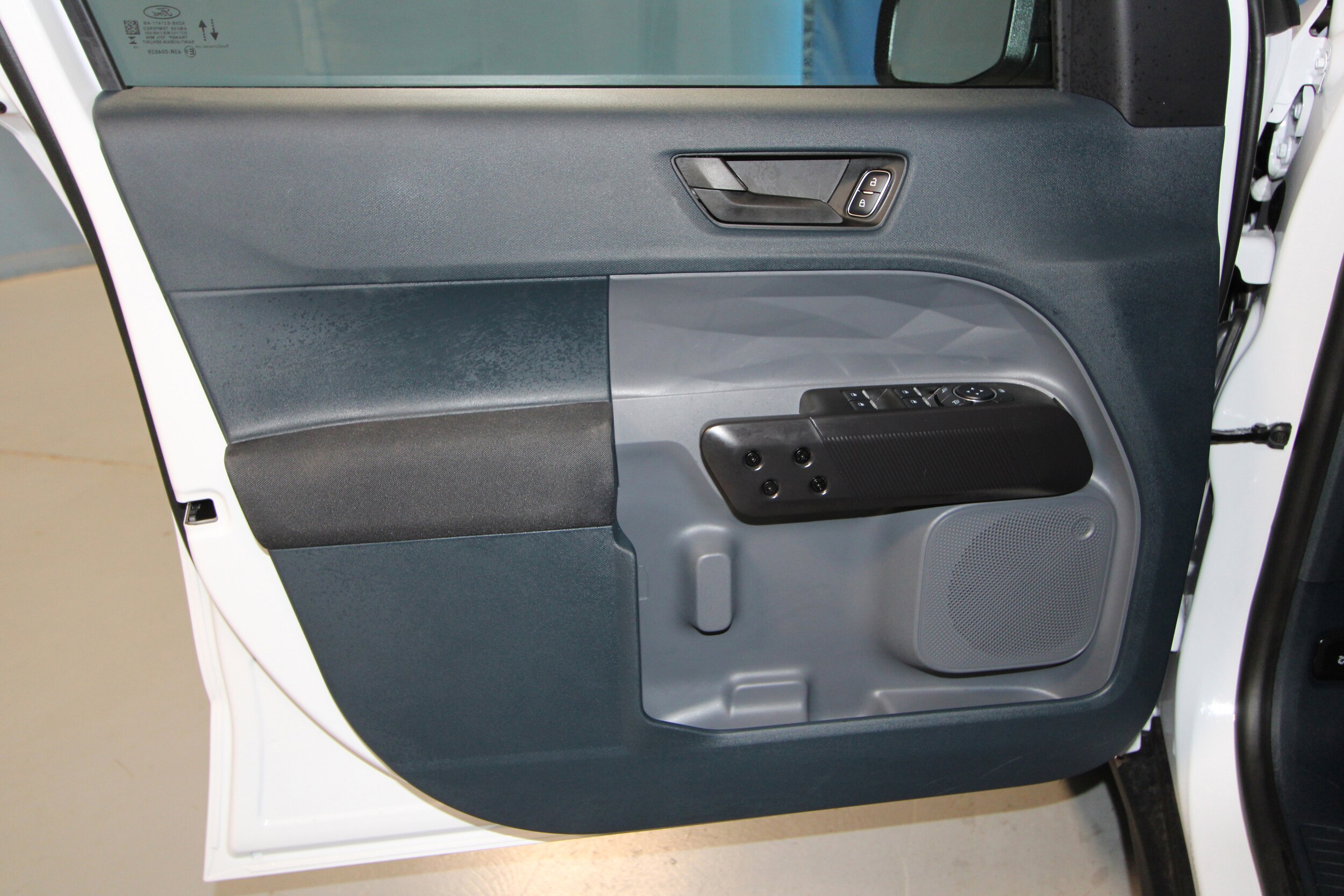 2025 Ford Maverick XL photo 4
