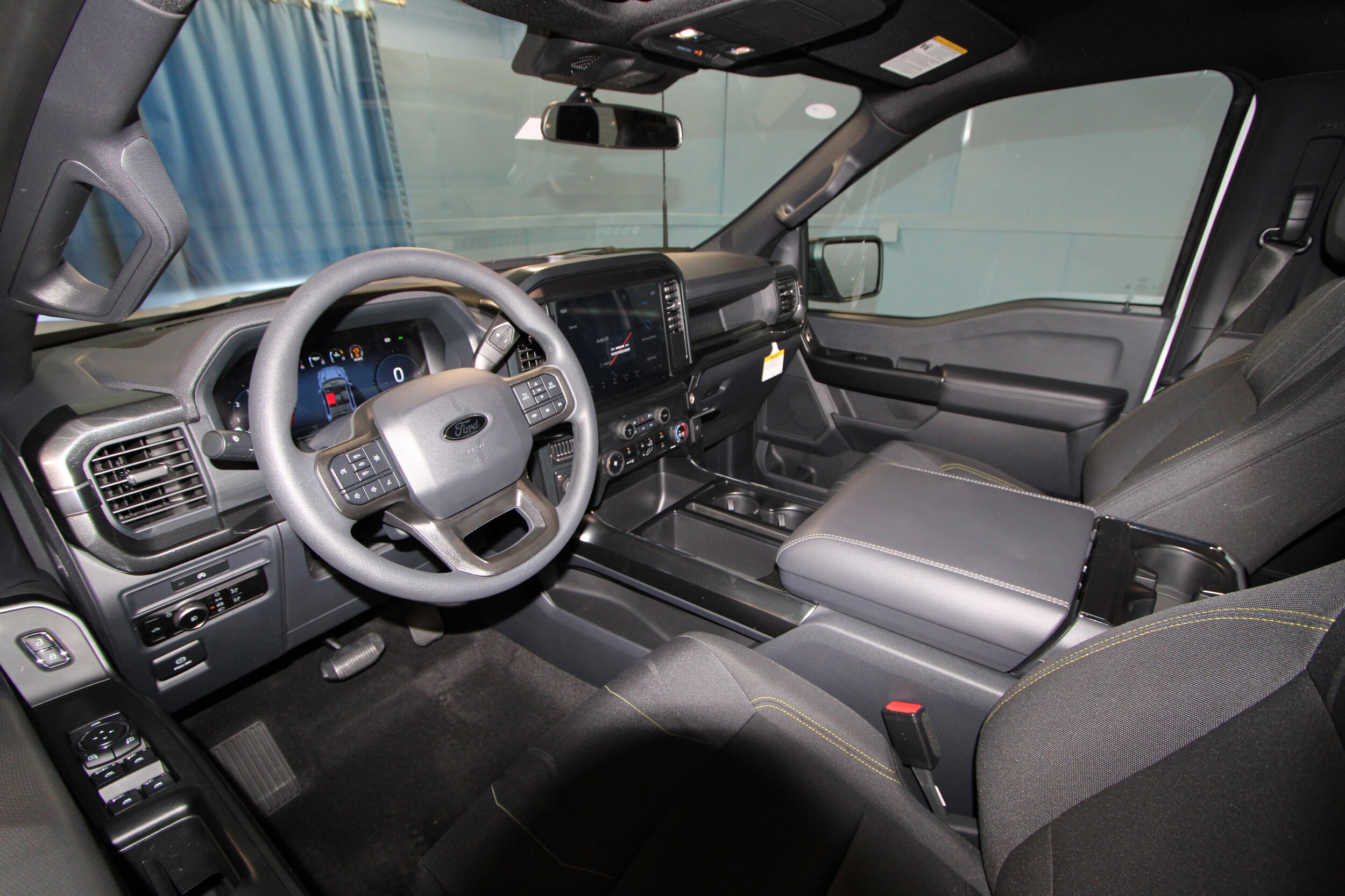2025 Ford F-150 STX photo 2