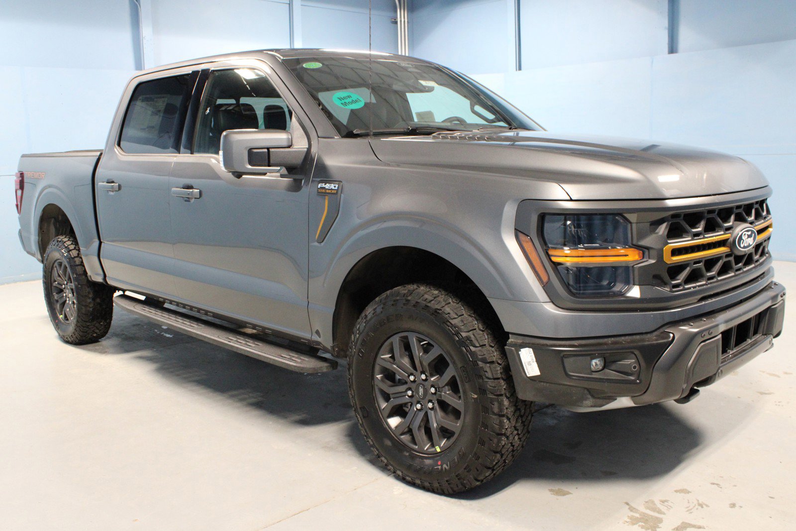 2025 Ford F-150 Tremor photo 2