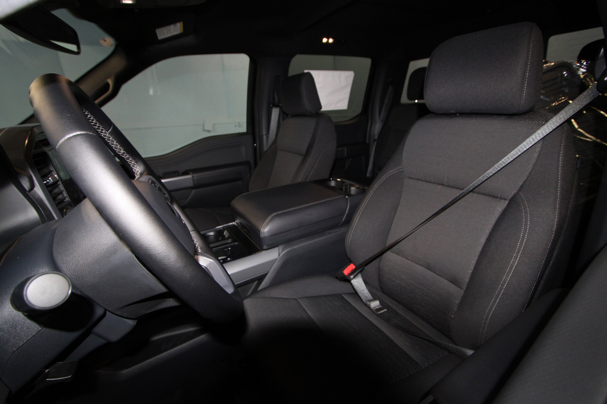 2025 Ford F-150 XLT photo 3