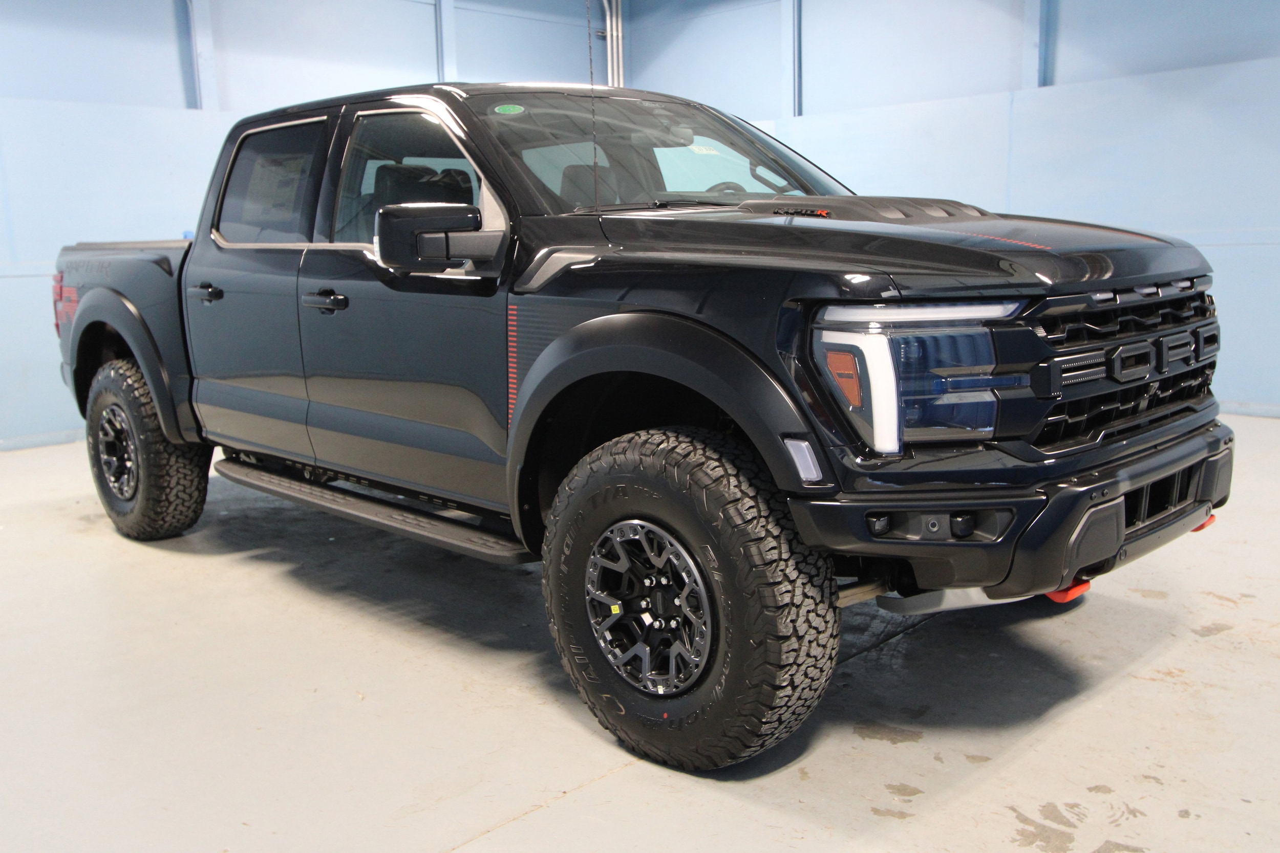 2025 Ford F-150 Raptor's photo