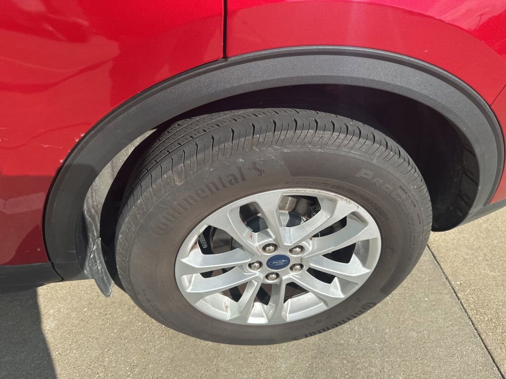 2022 Ford Escape SE Sport photo 3