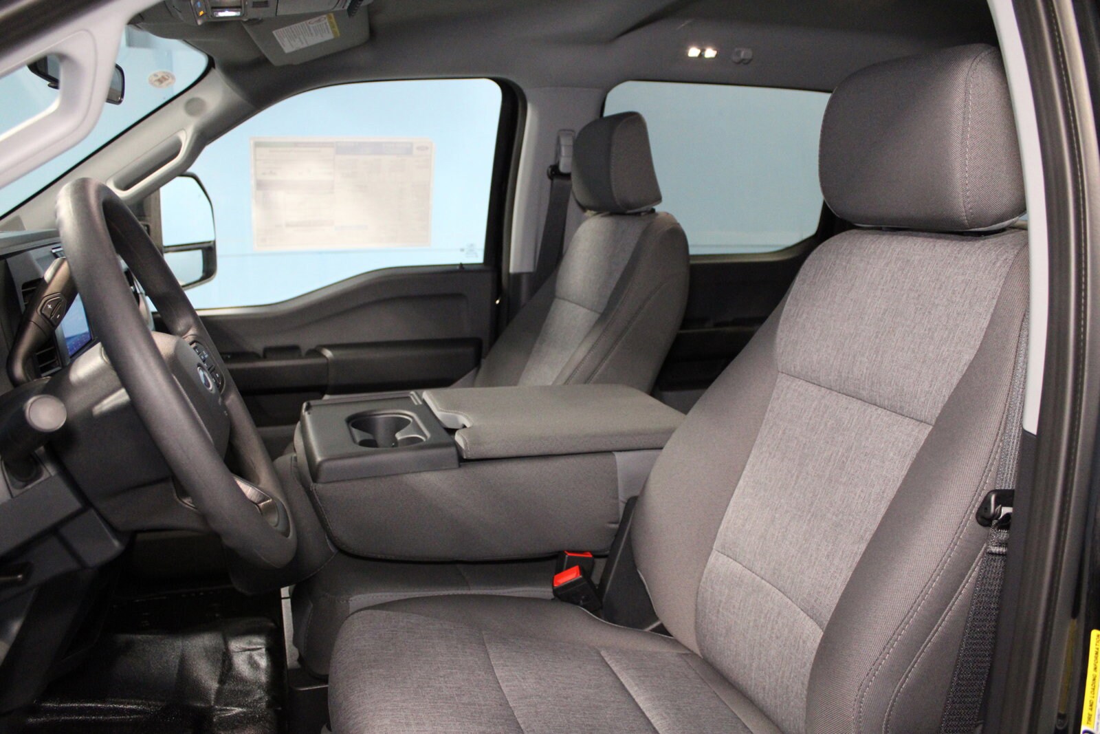 2025 Ford F-250 XL photo 3