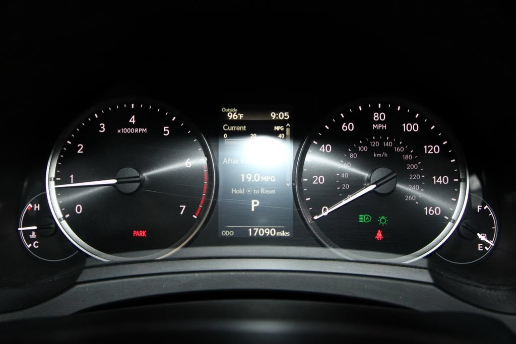 2024 Lexus IS 300 - Photo 11