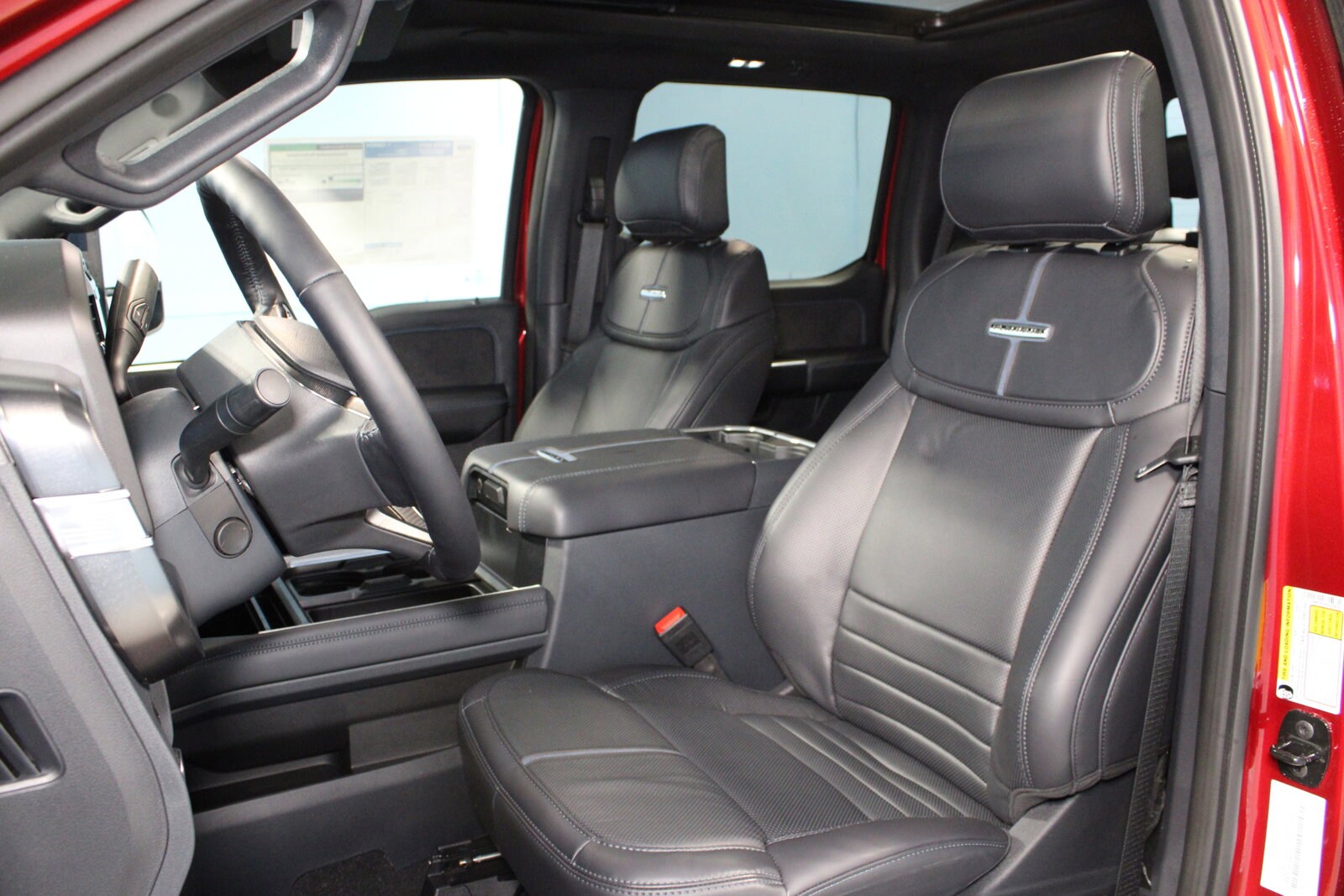 2025 Ford F-250 Platinum photo 3