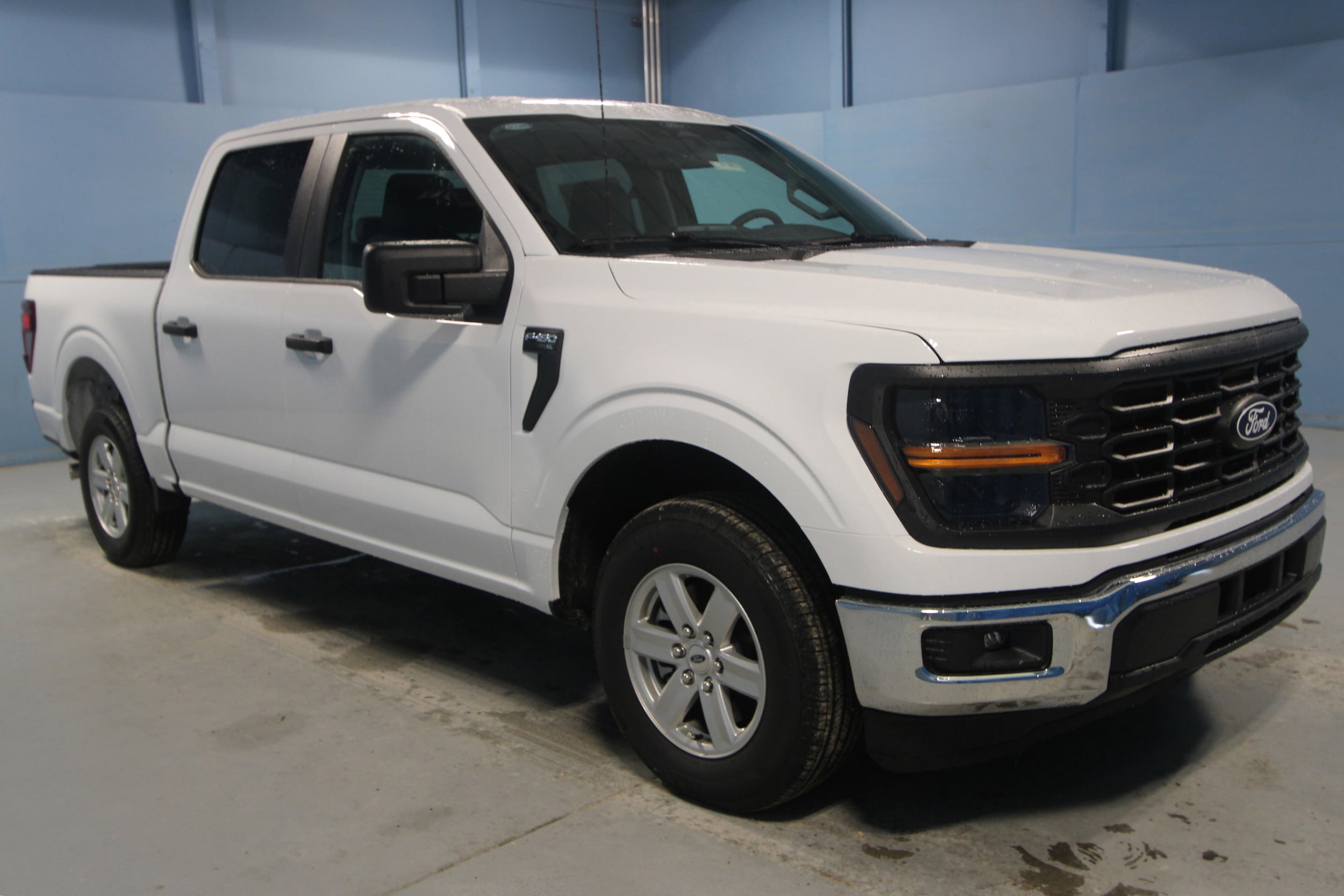 2026 Ford F-150 XL SuperCrew 5-1/2 Box's photo
