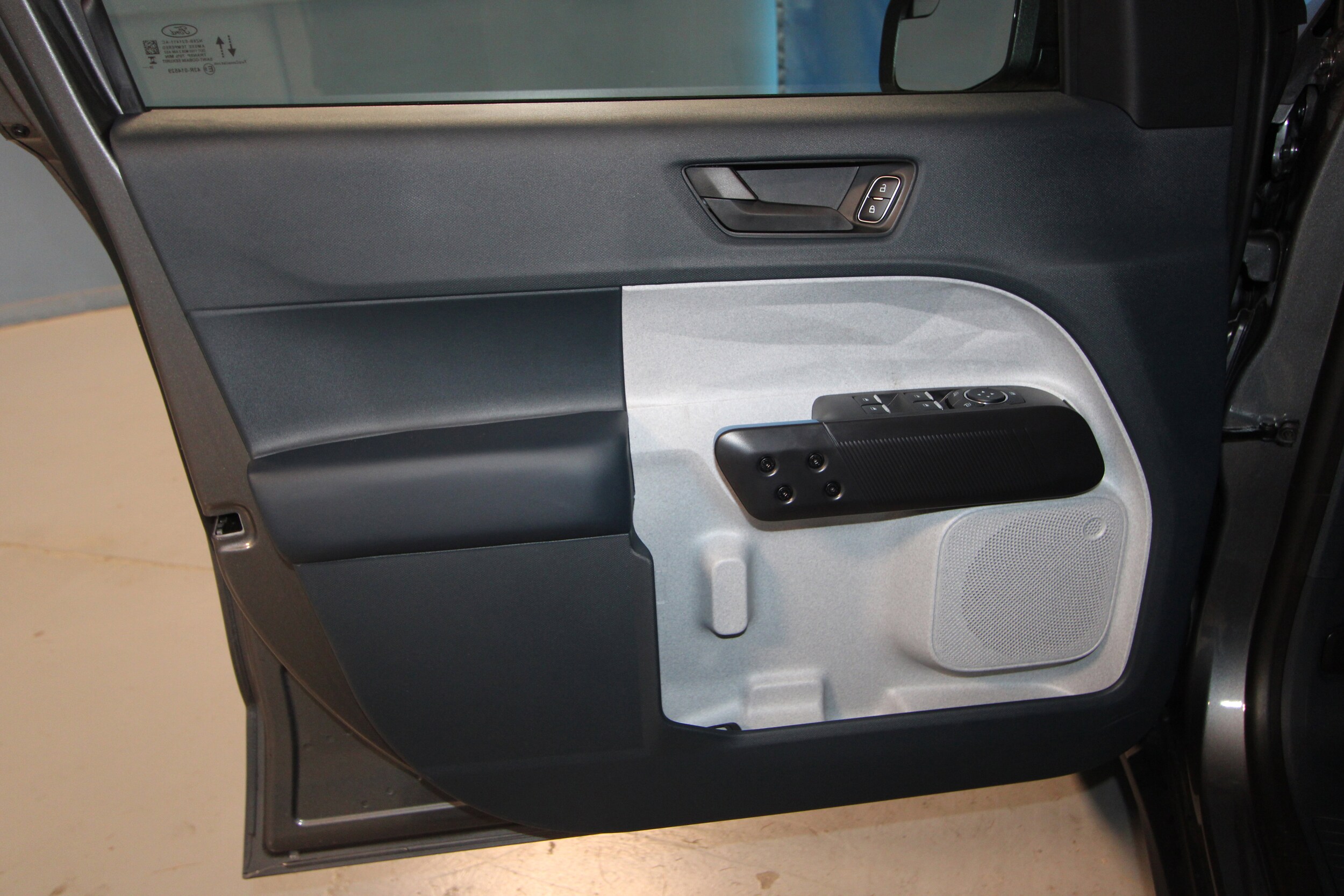 2025 Ford Maverick XLT photo 3