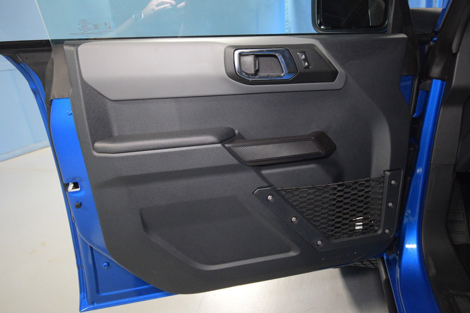 2024 Ford Bronco Black Diamond photo 4