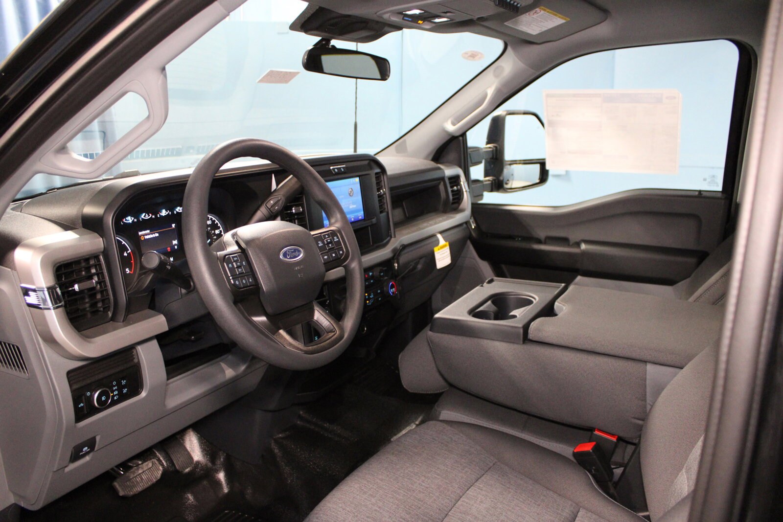 2025 Ford F-250 XL photo 2