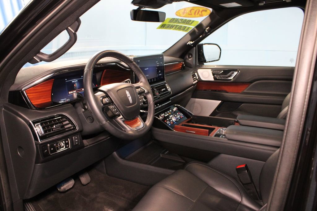 Used 2024 Lincoln Navigator Reserve L with VIN 5LMJJ3LG0REL01484 for sale in Evansville, IN