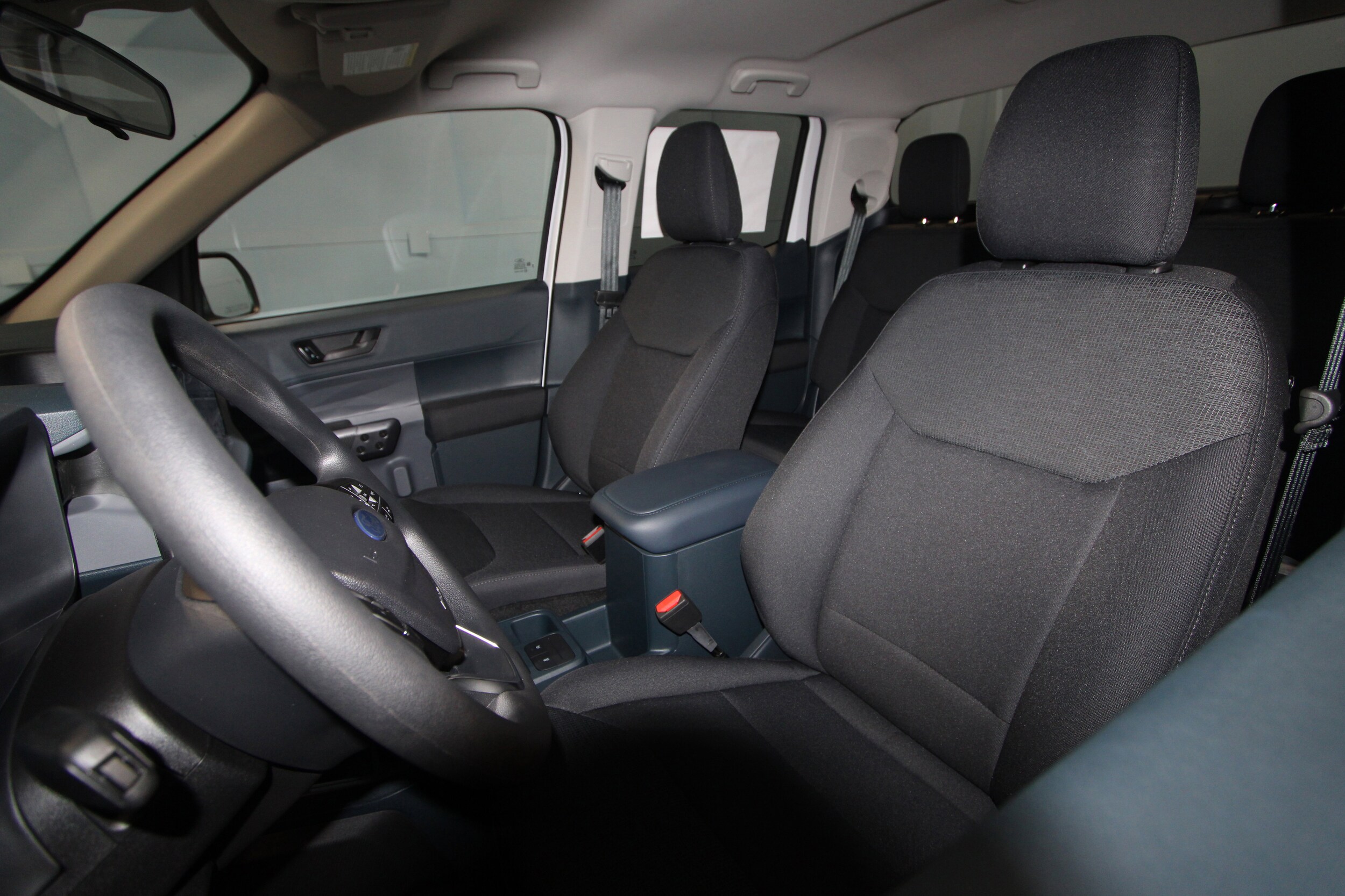 2025 Ford Maverick XL photo 3