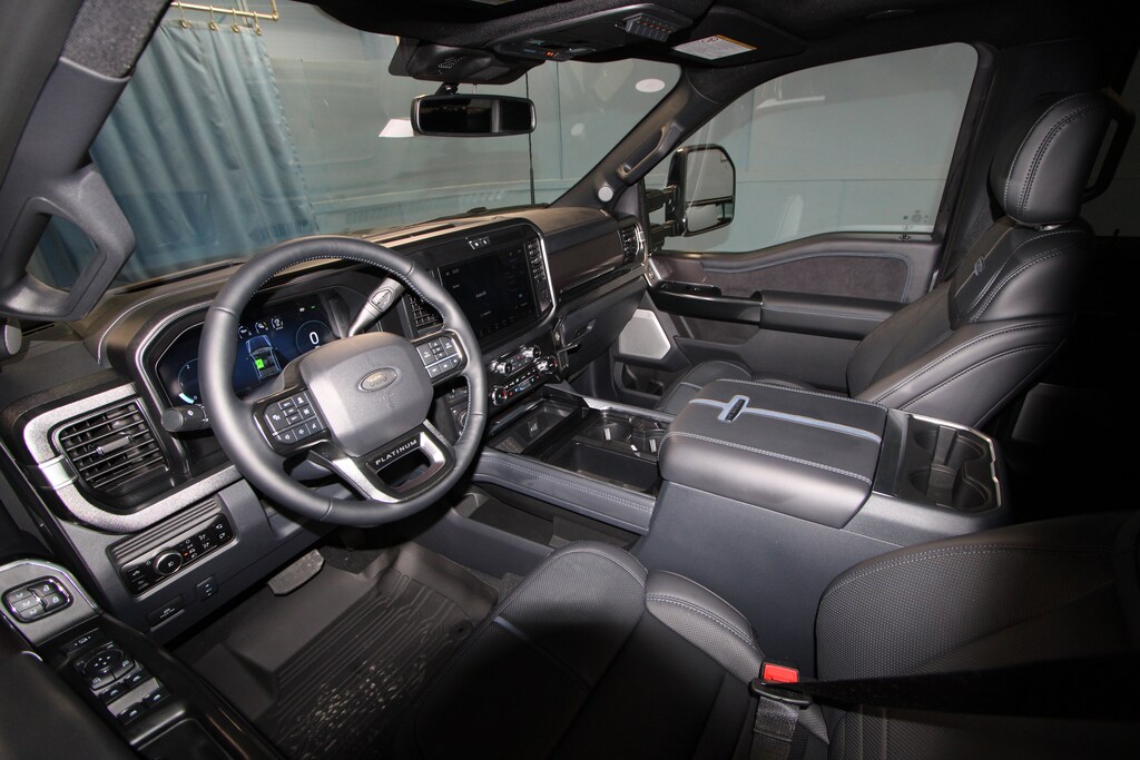New 2026 Ford F-250 Platinum Truck Crew Cab