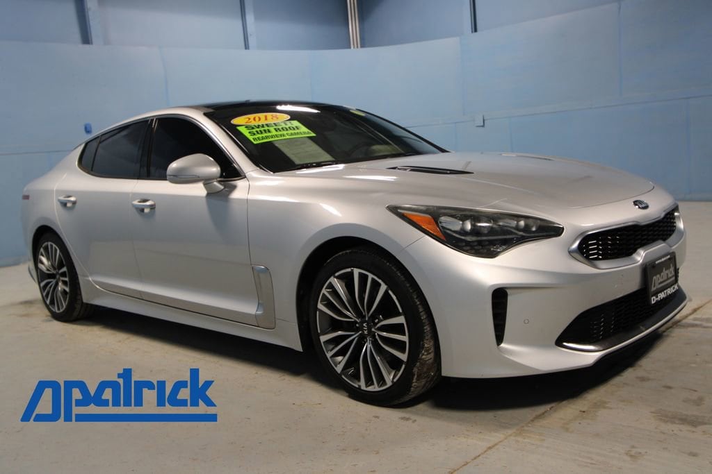 2018 Kia Stinger Premium's photo