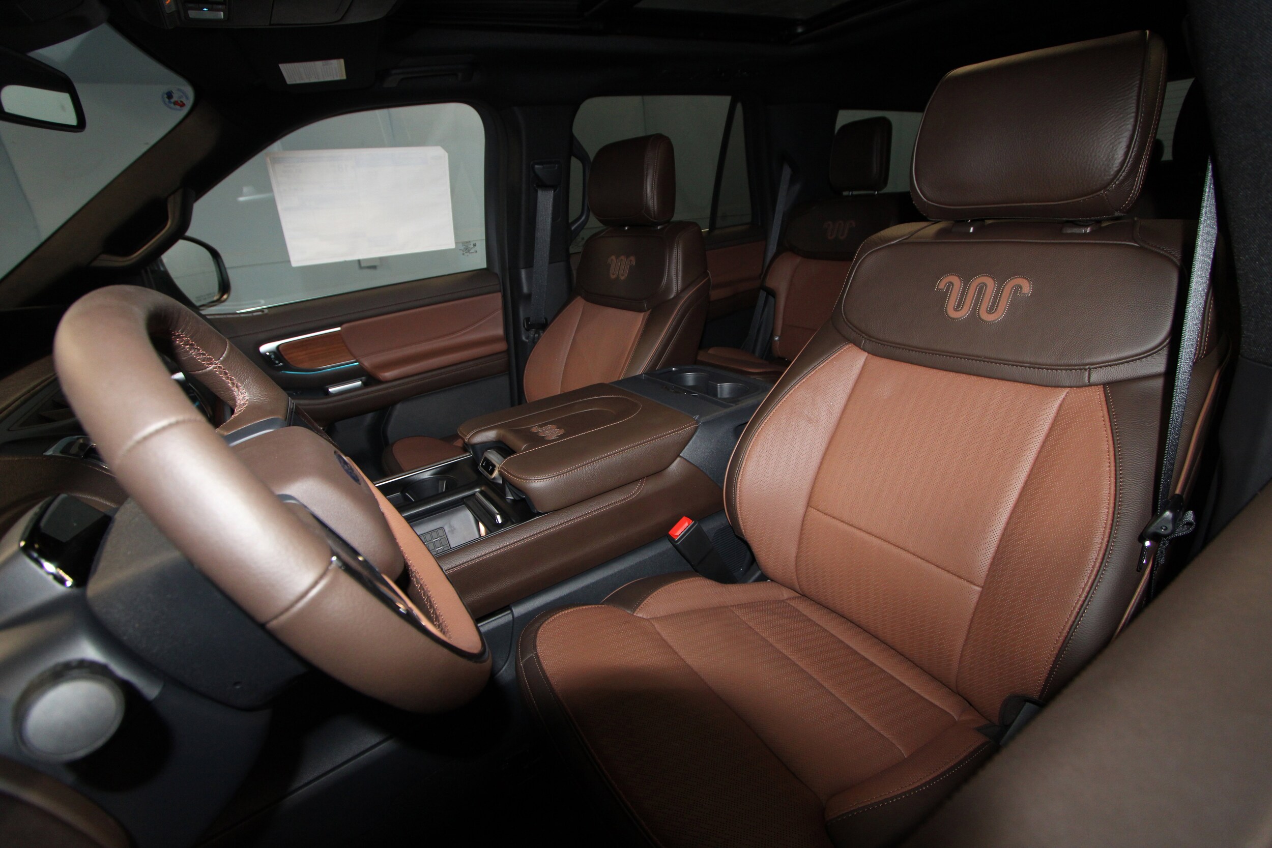 2025 Ford Expedition King Ranch photo 3