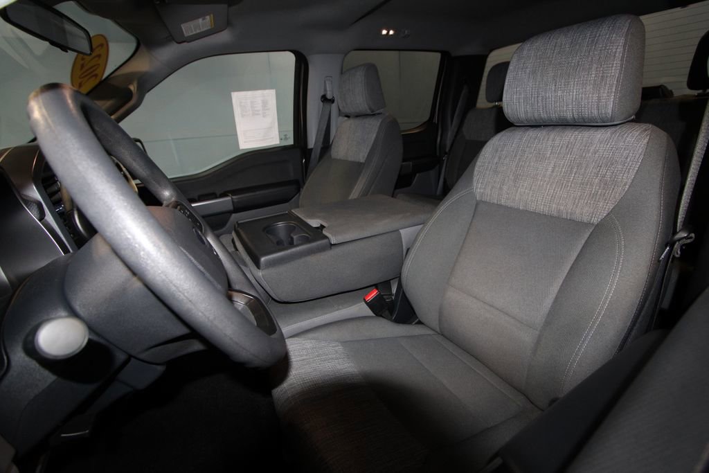 2023 Ford F-150 XLT photo 3