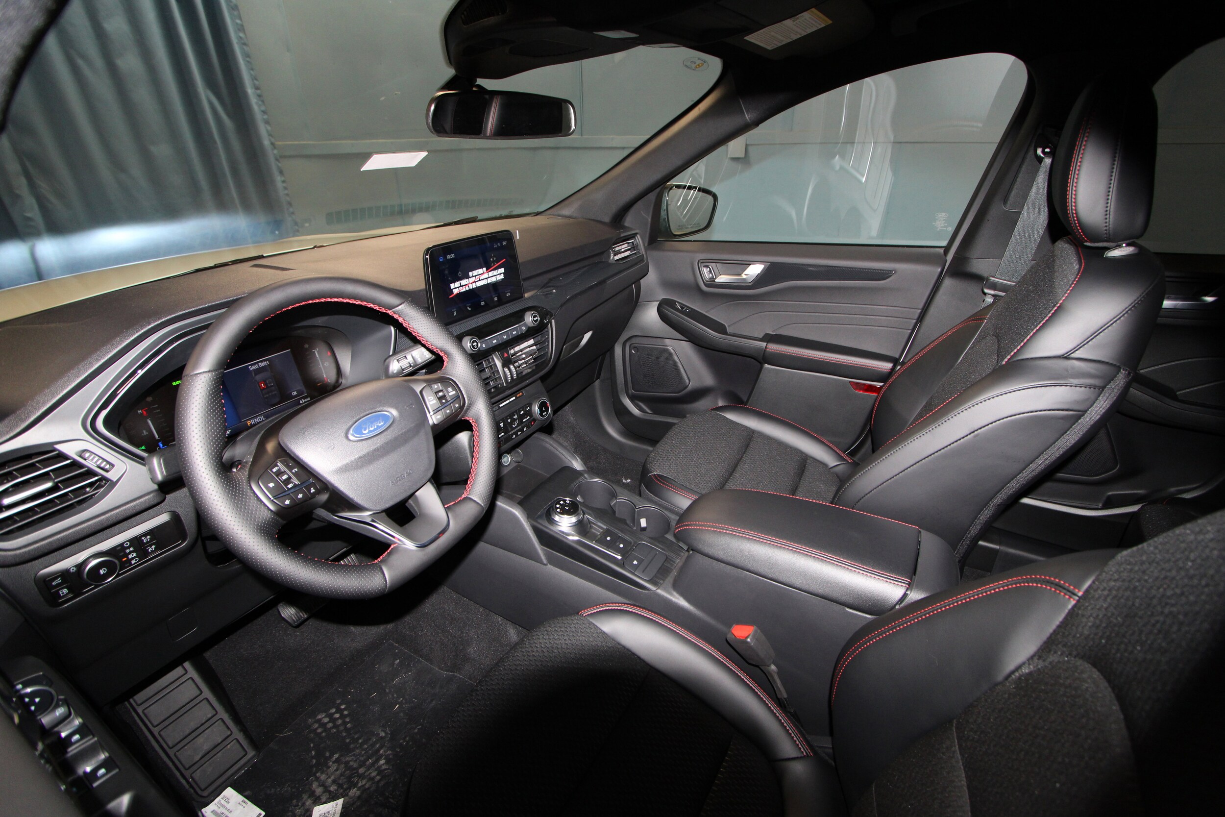 2026 Ford Escape ST-Line Select photo 2