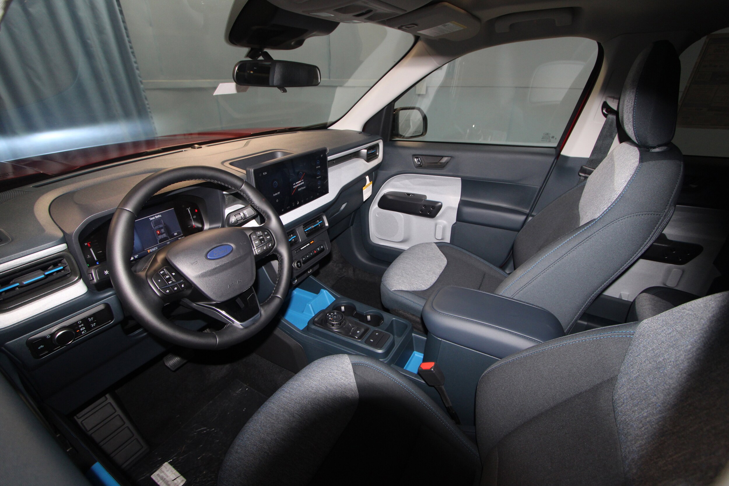 2025 Ford Maverick XLT photo 2