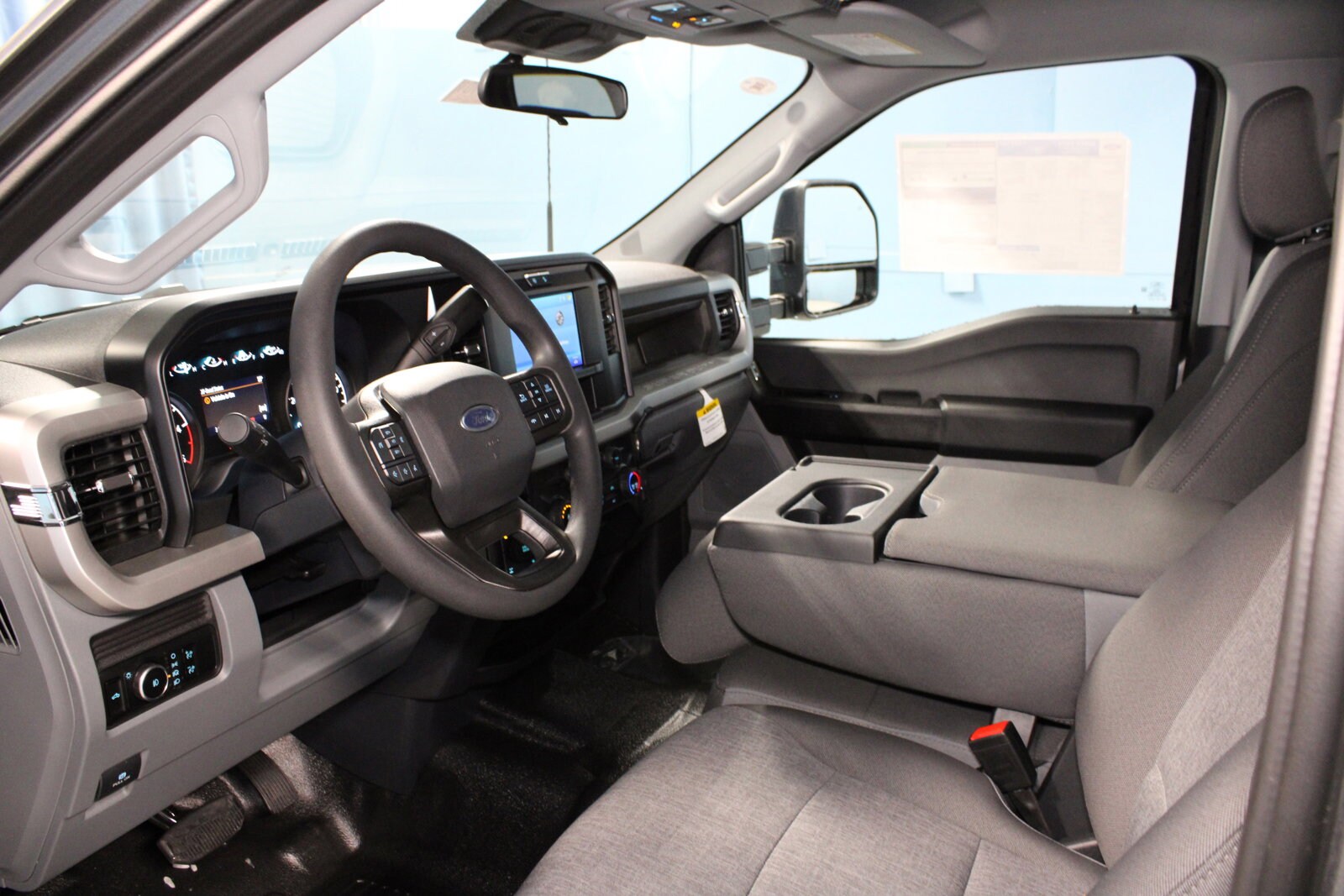 2025 Ford F-250 XL photo 2