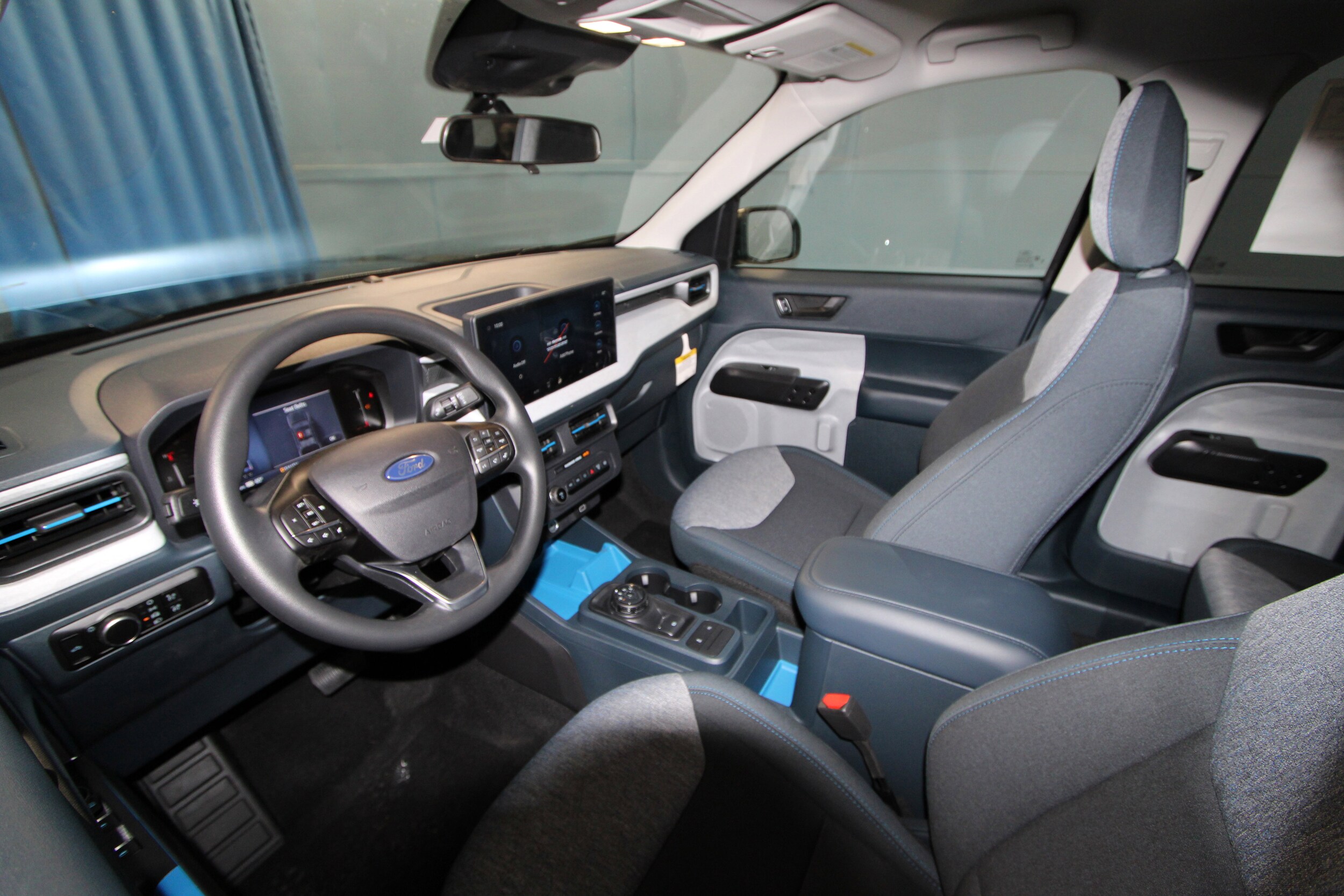 2025 Ford Maverick XLT photo 2
