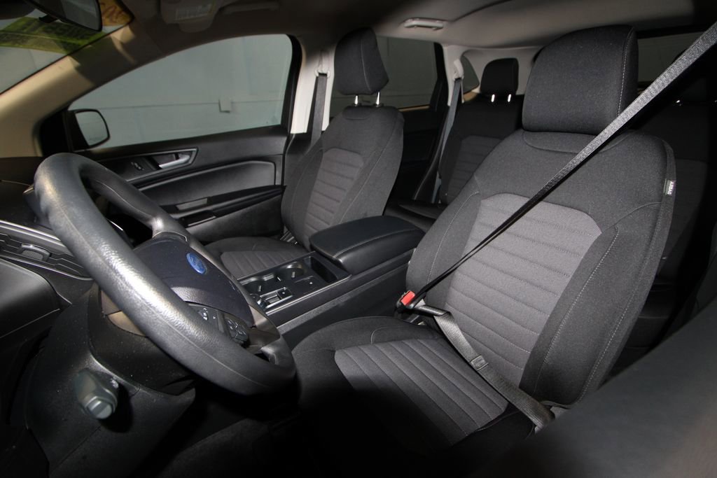 2024 Ford Edge SE - Photo 4