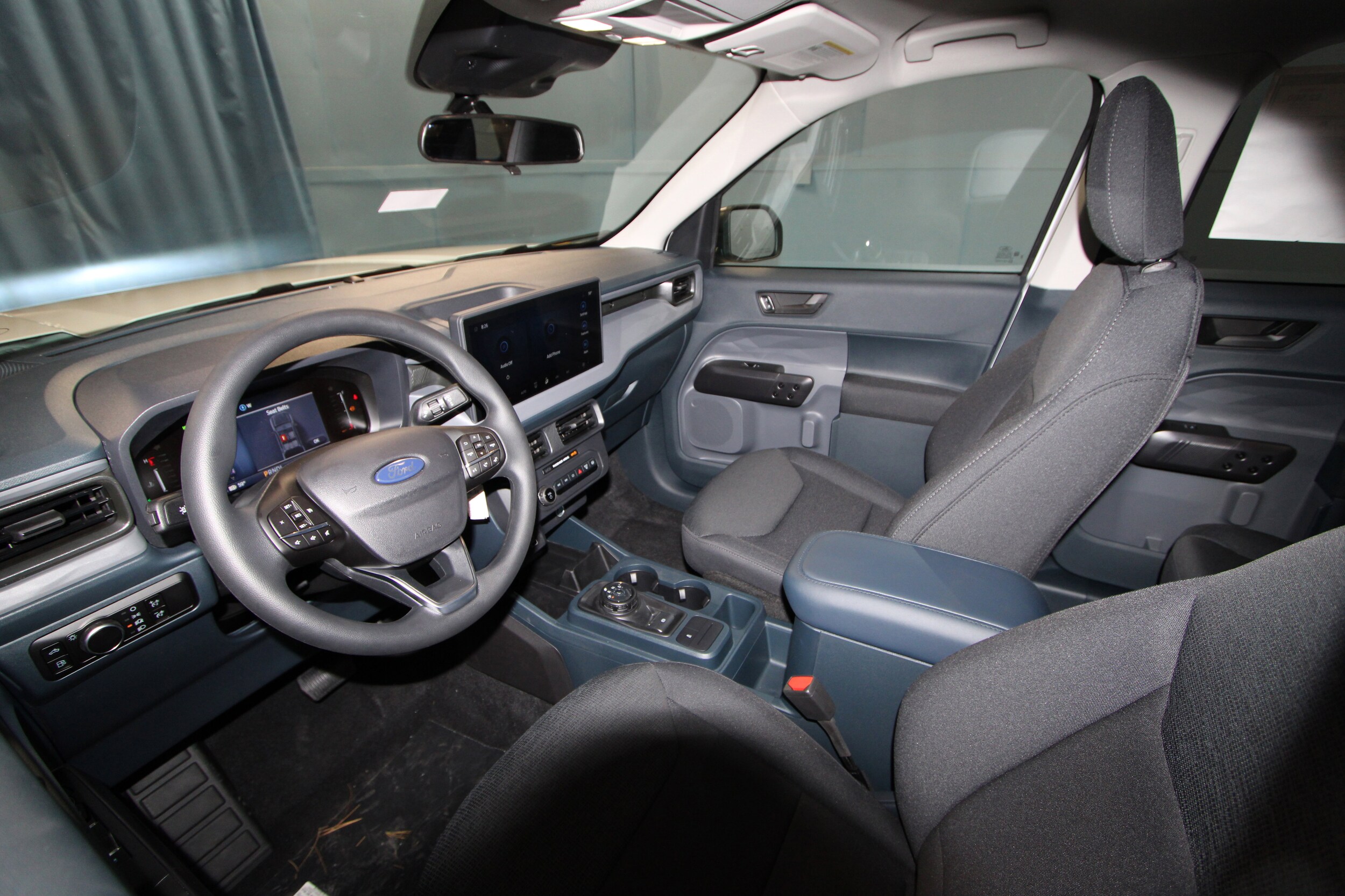 2025 Ford Maverick XL photo 2