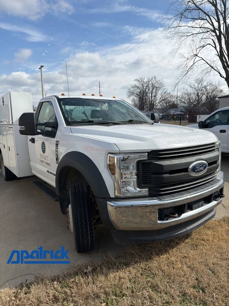 2019 Ford F-550 Super Duty Chassis Cab XL