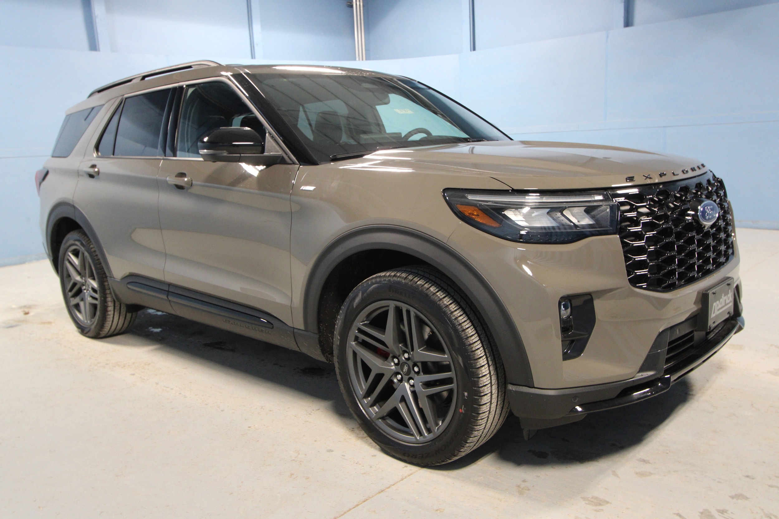 2026 Ford Explorer ST-LINE's photo