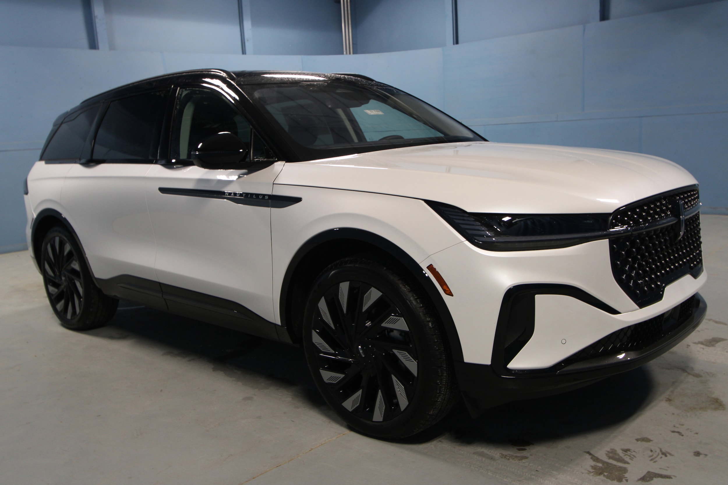 2026 Lincoln Nautilus Reserve AWD's photo