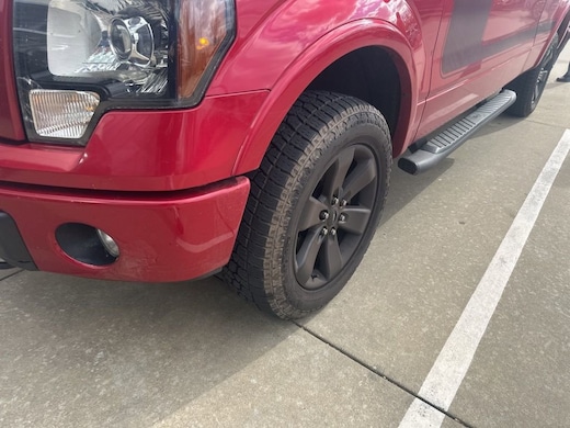 2002 Ford F-150 XLT photo 2