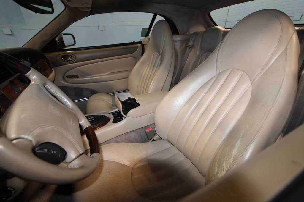 1998 Jaguar XK 8 Convertible photo 3