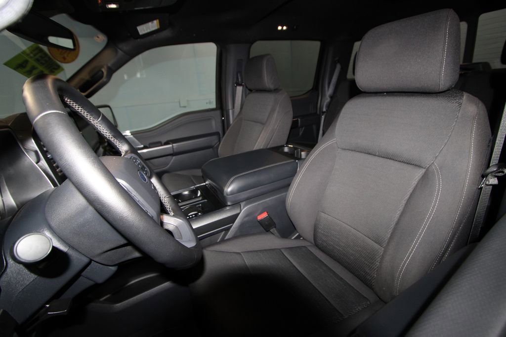 2023 Ford F-150 XLT photo 3