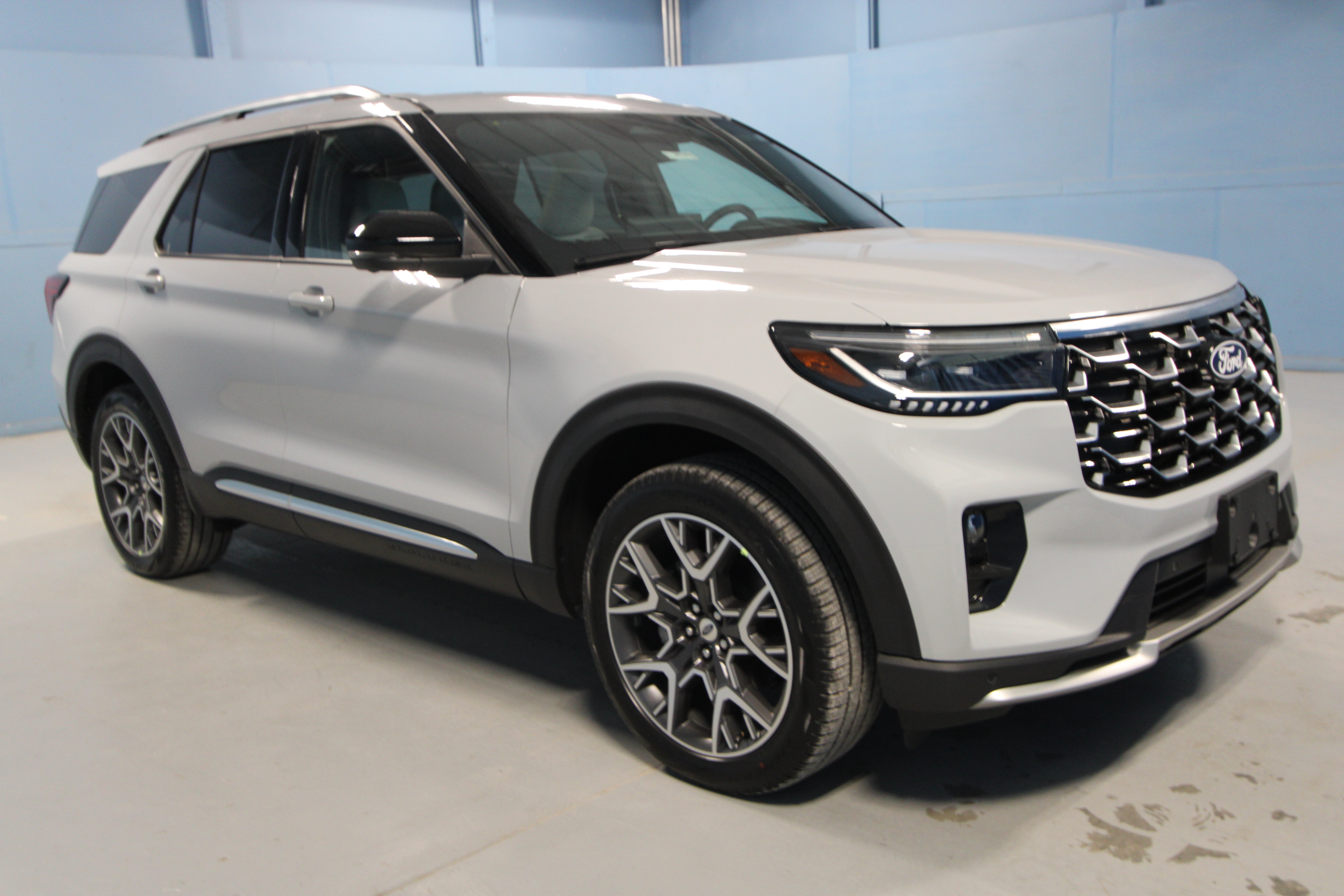 New 2027 Ford Explorer Platinum SUV