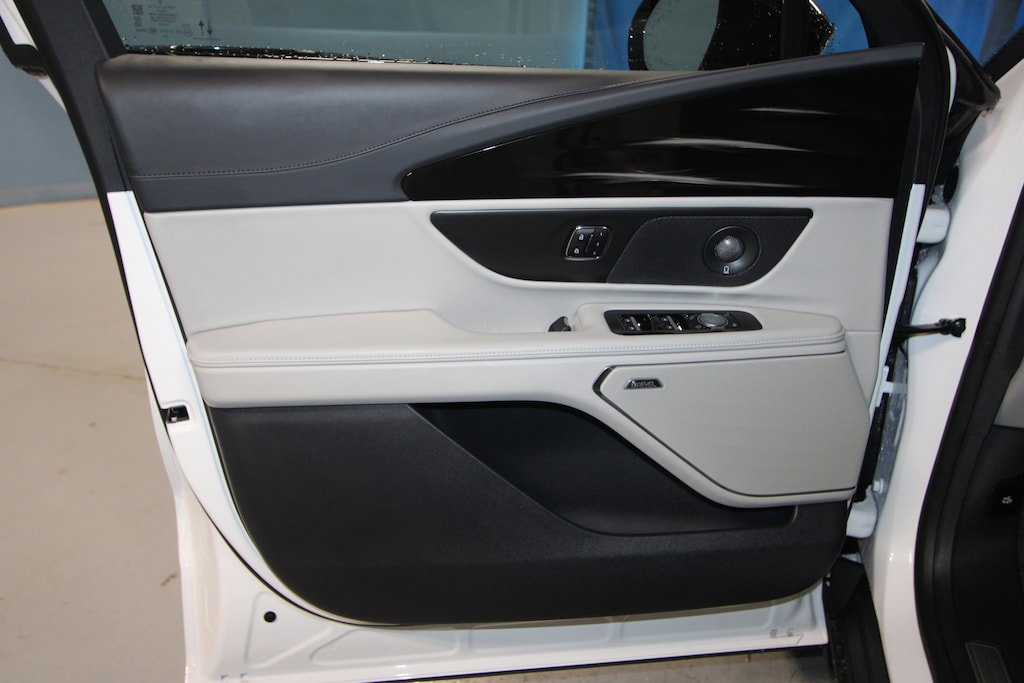 New 2026 Lincoln Nautilus Premiere SUV