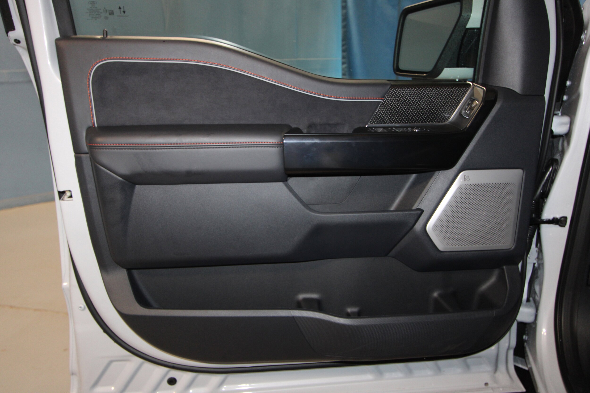 2025 Ford F-150 Raptor photo 4