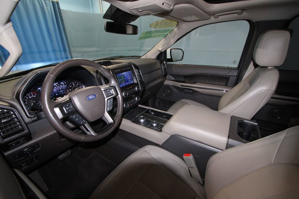 2021 Ford Expedition MAX Limited photo 2