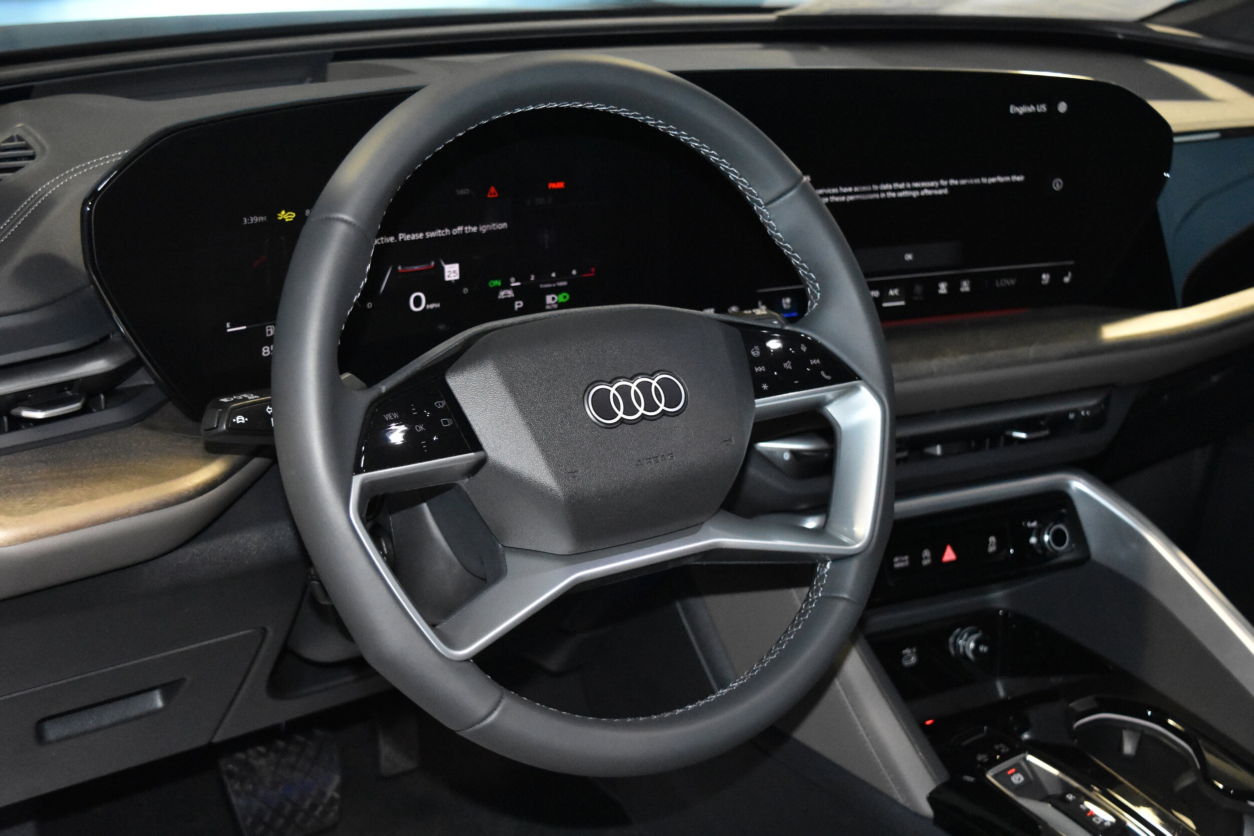 2025 Audi Q5 2.0T Premium Plus photo 3