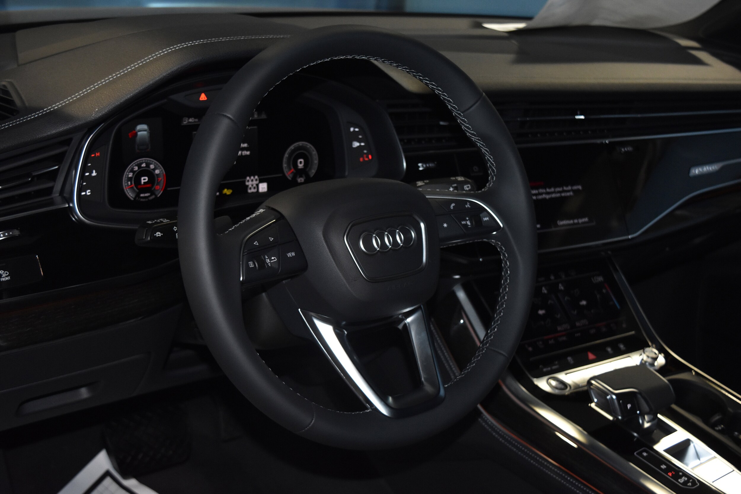 2026 Audi Q7 55 Premium photo 3