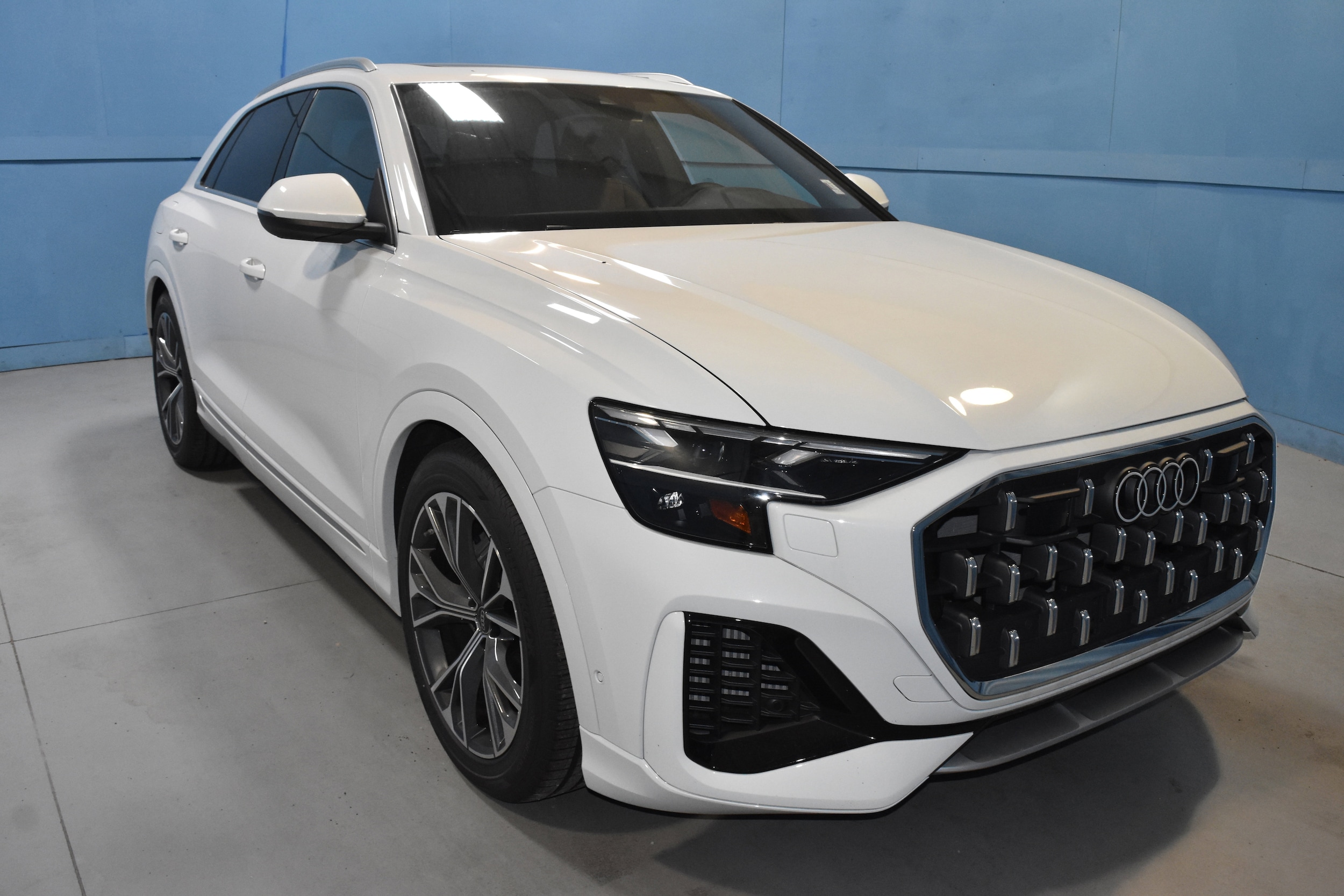 2025 Audi Q8 55 Premium Plus